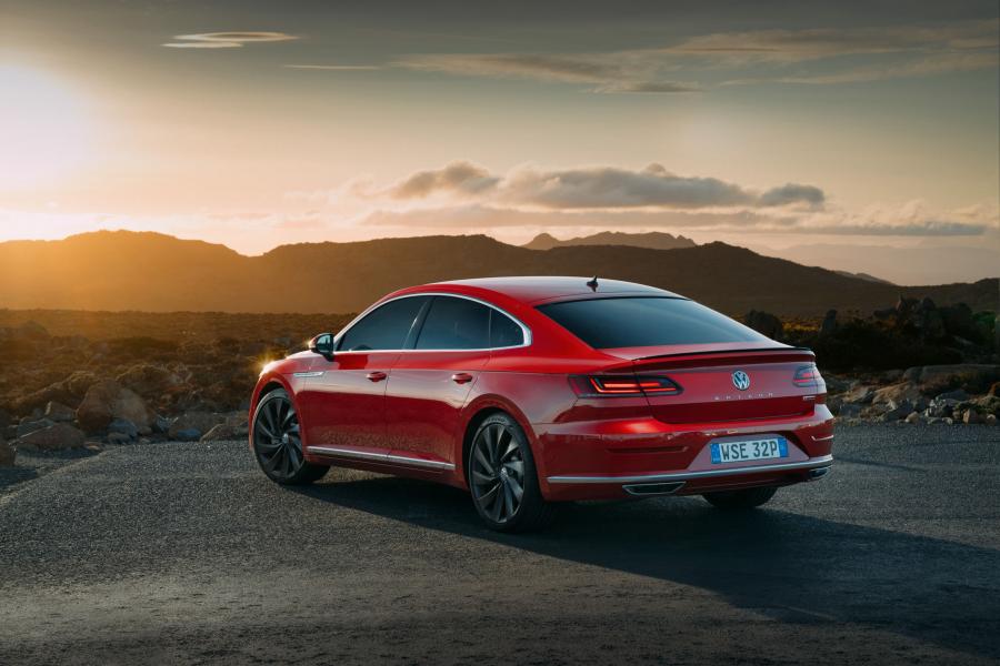  Volkswagen Arteon 4Motion R-Line 2017 года  (AU) (фото 7 из 40)